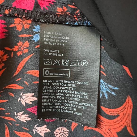 H&M Black Floral Print V Neck Tank Top, 12 - Picture 6 of 6